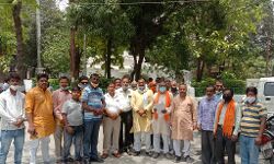 भाजपा समर्थित जिला पंचायत सदस्य के खिलाफ क्रांति सेना ने खोला मोर्चा भाजपा समर्थित जिला पंचायत सदस्य के खिलाफ क्रांति सेना ने खोला मोर्चा