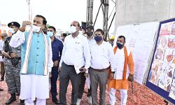 बन रहे रेल उपरिगामी सेतु का डिप्टी CM ने किया निरीक्षण