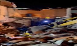 चार मंजिला इमारत ढहने से 11 की मौत - 17 घायल चार मंजिला इमारत ढहने से 11 की मौत - 17 घायल