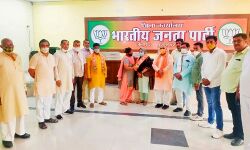 भाजपा का विपक्ष पर पलटवार-जूली जाटव ने थामा BJP का दामन भाजपा का विपक्ष पर पलटवार-जूली जाटव ने थामा BJP का दामन