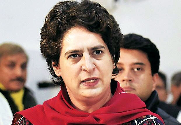 प्रियंका ने पूछा-डीजल-पेट्रोल के टैक्स से जनता को क्या मिला? प्रियंका ने पूछा-डीजल-पेट्रोल के टैक्स से जनता को क्या मिला?