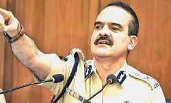 EX पुलिस कमिश्नर को सुप्रीम कोर्ट की फटकार- नहीं मिली राहत EX पुलिस कमिश्नर को सुप्रीम कोर्ट की फटकार- नहीं मिली राहत