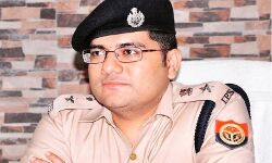 प्रतापगढ़ पुलिस ने किये तीन वांछित अपराधी अरेस्ट