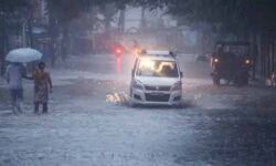 गरजेगें बादल-होगी झमाझम बारिश-मिलेगी गर्मी से राहत-किसानों को भी लाभ गरजेगें बादल-होगी झमाझम बारिश-मिलेगी गर्मी से राहत-किसानों को भी लाभ