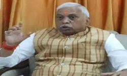 सांसद ने कहा देश में जब भी कोई संकट आया मोदी ने नेतृत्व किया