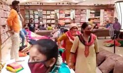 साप्ताहिक बंदी को लेकर प्रशासन और व्यापारी आमने-सामने साप्ताहिक बंदी को लेकर प्रशासन और व्यापारी आमने-सामने