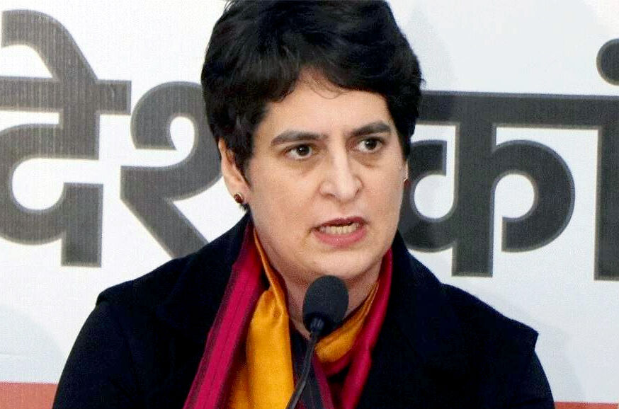 बोली प्रियंका-UP में शराब माफिया का कब्जा-प्रदेश में मौत का तांडव बोली प्रियंका-UP में शराब माफिया का कब्जा-प्रदेश में मौत का तांडव
