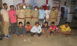 तमंचा बनाने की फैक्ट्री का भंडाफोड़-आधा दर्जन तस्कर गिरफ्तार तमंचा बनाने की फैक्ट्री का भंडाफोड़-आधा दर्जन तस्कर गिरफ्तार