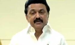 अवैध शराब बिक्री को रोकने को सरकारी दुकानें खोली गई-स्टालिन अवैध शराब बिक्री को रोकने को सरकारी दुकानें खोली गई-स्टालिन