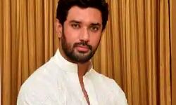 चिराग को लोजपा अध्यक्ष से हटाने के प्रयास तेज चिराग को लोजपा अध्यक्ष से हटाने के प्रयास तेज