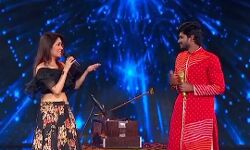 नेहा कक्कड़ की बहन ने गाया गाना- बोले फैंस- वाह हस हस के...