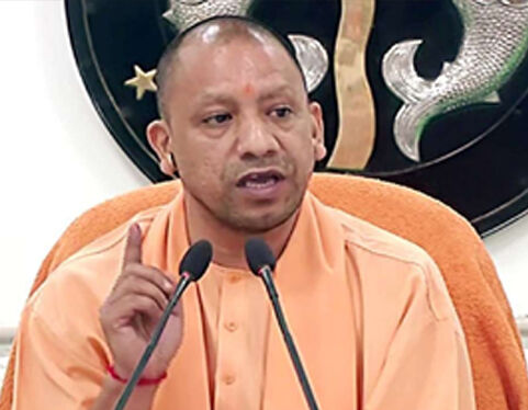 वायरस कमजोर पडा मगर समाप्त नही-थोडी सी लापरवाही पड सकती है भारी वायरस कमजोर पडा मगर समाप्त नही-थोडी सी लापरवाही पड सकती है भारी