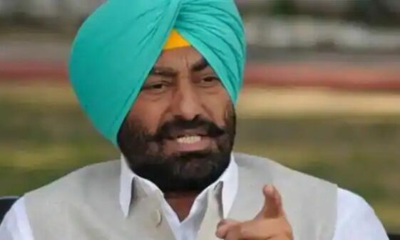 कांग्रेस में फूटी फुलझड़ियां-पीएपी का हुआ विलन-बढा कुनबा