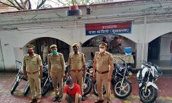 खतौली पुलिस ने वाहन चोर को गिरफ्तार कर बरामद की 8 बाईकें खतौली पुलिस ने वाहन चोर को गिरफ्तार कर बरामद की 8 बाईकें