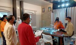 जिला पंचायत सदस्य की करतूत अब डीएम को बताई जिला पंचायत सदस्य की करतूत अब डीएम को बताई