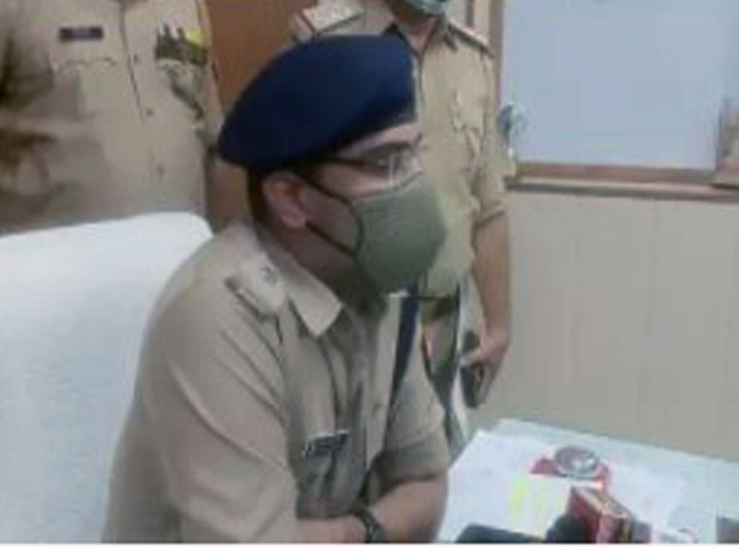वाहन चोर गिरोह के 3 सदस्य गिरफ्तार-चोरी के वाहन और सामान बरामद वाहन चोर गिरोह के 3 सदस्य गिरफ्तार-चोरी के वाहन और सामान बरामद