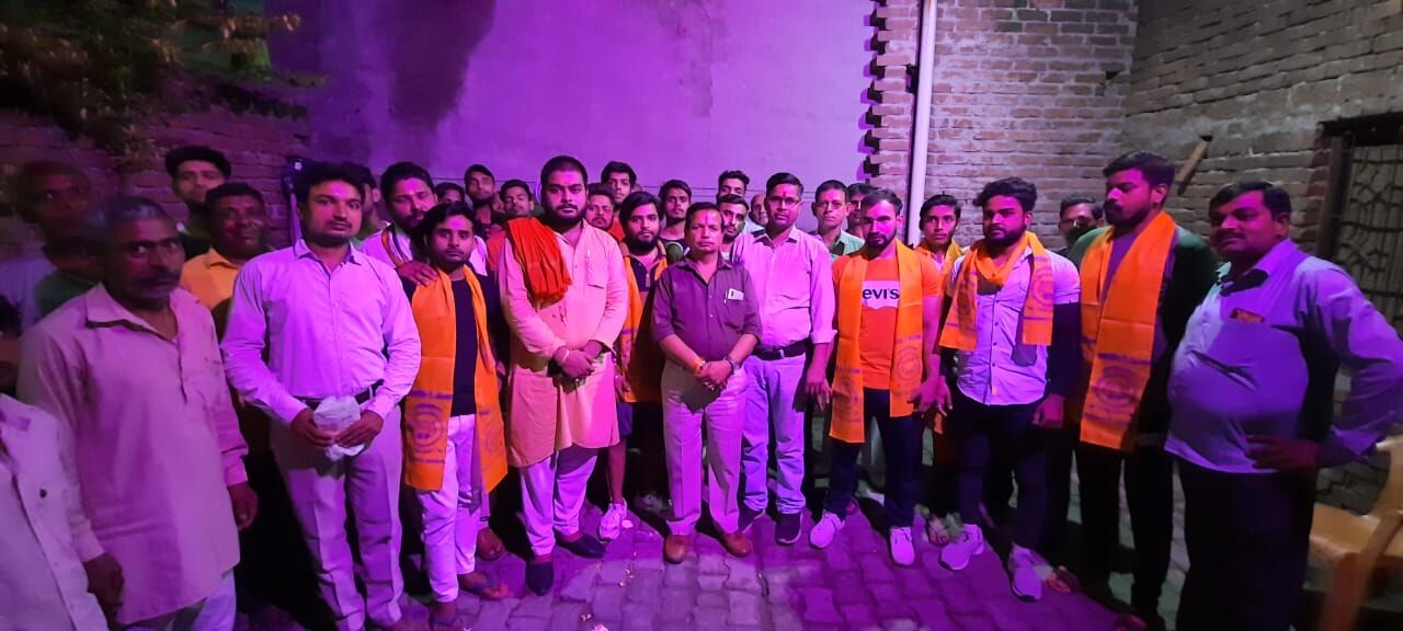 क्रांतिसेना ने बढाया कुनबा-अनेक लोगों को ग्रहण कराई सदस्यता क्रांतिसेना ने बढाया कुनबा-अनेक लोगों को ग्रहण कराई सदस्यता