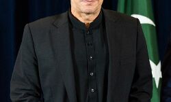 पीएम की अजब सोच-रेप के लिए महिलाओं के वस्त्रों को बताया जिम्मेदार पीएम की अजब सोच-रेप के लिए महिलाओं के वस्त्रों को बताया जिम्मेदार