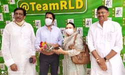 रालोद से ही रहे थे वारिस विधायक- हाथ छोड़कर फिर थामा रालोद का दामन