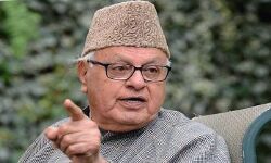 मीटिंग में हिस्सा लेने पहुंचे फारूक अब्दुल्ला-पाक की नहीं करेंगे वतन की बात मीटिंग में हिस्सा लेने पहुंचे फारूक अब्दुल्ला-पाक की नहीं करेंगे वतन की बात