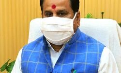 मंत्री को किया आश्वस्त-एक्शन मोड में रहें तमाम अफसर-बचाव हेतु डटे रहें मंत्री को किया आश्वस्त-एक्शन मोड में रहें तमाम अफसर-बचाव हेतु डटे रहें