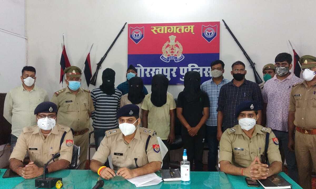 अरेस्ट कर 4 लूटेरों को भेजा कारागार- लूटी हुई रकम बरामद