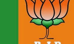 CM और डिप्टी CM को छोड़-विधानसभा हॉल में बुलाई BJP विधायकों की बैठक CM और डिप्टी CM को छोड़-विधानसभा हॉल में बुलाई BJP विधायकों की बैठक