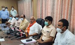 बोले कृषि मंत्री- UP में नहीं चलेगा बंगाल का खेला भाजपा ही किसानों की हितैषी बोले कृषि मंत्री- UP में नहीं चलेगा बंगाल का खेला भाजपा ही किसानों की हितैषी