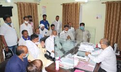 अध्यक्ष प्रत्याशी तहसीन बानो के पर्चा निरस्त पर विपक्ष की तीखी प्रतिक्रिया अध्यक्ष प्रत्याशी तहसीन बानो के पर्चा निरस्त पर विपक्ष की तीखी प्रतिक्रिया