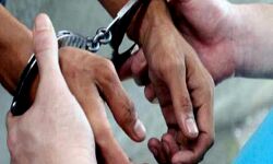 किया एक करोड़ के इनाम का ऐलान- पुलिस के चढ़ा हत्थे