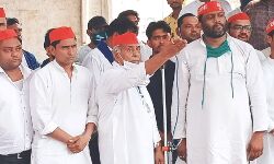 विपक्ष ने BJP पर बोला हल्ला- धरना हो सकता है आंदोलन में तब्दील