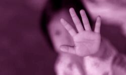 पुलिस भी हैरान-10 साल के किशोर ने 3 साल की बच्ची से किया रेप पुलिस भी हैरान-10 साल के किशोर ने 3 साल की बच्ची से किया रेप