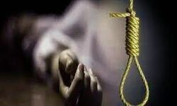 पत्नी से विवाद के चलते पति ने फांसी लगाकर की आत्महत्या पत्नी से विवाद के चलते पति ने फांसी लगाकर की आत्महत्या