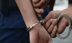 पुलिस ने पकड़ी 1 करोड़ 20 लाख रूपये की चरस पुलिस ने पकड़ी 1 करोड़ 20 लाख रूपये की चरस