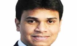 DM ने नवनिर्वाचित ग्राम प्रधानों को दिया CM का संदेश पत्र DM ने नवनिर्वाचित ग्राम प्रधानों को दिया CM का संदेश पत्र