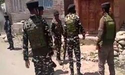 मुठभेड़ में लश्कर के 3 आतंकवादी ढेर-2 जवान घायल मुठभेड़ में लश्कर के 3 आतंकवादी ढेर-2 जवान घायल