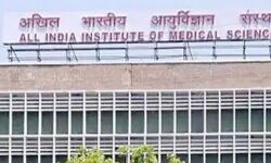 पराठे खाने पहुंचे AIIMS के डॉक्टर-दुकानदार से बहस-मारपीट में कई घायल पराठे खाने पहुंचे AIIMS के डॉक्टर-दुकानदार से बहस-मारपीट में कई घायल