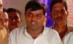 बिजनेसमैन है जिला पंचायत सदस्य शाहनवाज - झूठे मुकदमें के सहारे विरोध