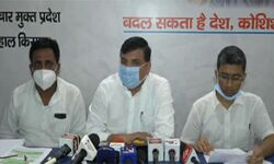 मासूमों के लिए वेंटीलेटर खरीद में हो रहा घोटाला- संजय सिंह मासूमों के लिए वेंटीलेटर खरीद में हो रहा घोटाला- संजय सिंह