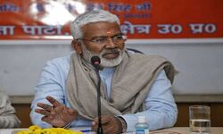 सरकार के लोककल्याणकारी कदमों का परिणाम है मिली जीत: स्वतंत्र देव सरकार के लोककल्याणकारी कदमों का परिणाम है मिली जीत: स्वतंत्र देव