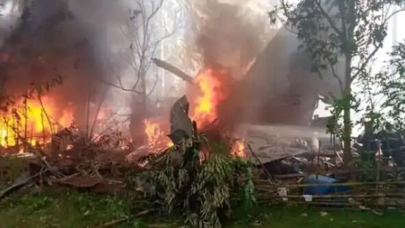 सेना का विमान दुर्घटनाग्रस्त-85 लोग थे सवार-राहत एवं बचाव कार्य जारी सेना का विमान दुर्घटनाग्रस्त-85 लोग थे सवार-राहत एवं बचाव कार्य जारी