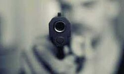 चार लोगों की गोली मार कर हत्या, दो घायल