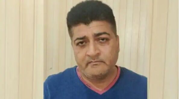 आदित्य बनकर होटल मालकिन से दोस्ती-आरिफ ने ब्लैकमेल कर किया रेप आदित्य बनकर होटल मालकिन से दोस्ती-आरिफ ने ब्लैकमेल कर किया रेप