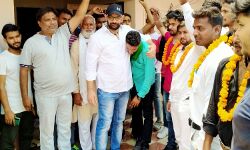 कांग्रेस को मिली अपार खुशी-अनेक युवा कांग्रेसी जुड़े-बेरोजगारी पर आंदोलन