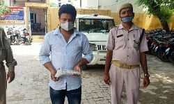 हर्ष फायरिंग की सोशल मीडिया पर वीडियो वायरल- चढ़ा पुलिस के हत्थे हर्ष फायरिंग की सोशल मीडिया पर वीडियो वायरल- चढ़ा पुलिस के हत्थे