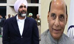 दो सैनिक स्कूल खोलने के लिये रक्षा मंत्री से बादल ने की मुलाकात दो सैनिक स्कूल खोलने के लिये रक्षा मंत्री से बादल ने की मुलाकात