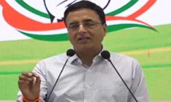 महंगाई घटाए या कुर्सी खाली करे मोदी सरकार -कांग्रेस महंगाई घटाए या कुर्सी खाली करे मोदी सरकार -कांग्रेस