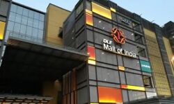 शॉपिंग मॉल में जाना पड़ा भारी-ट्रायल रूम से 80000 रूपये उड़ाए शॉपिंग मॉल में जाना पड़ा भारी-ट्रायल रूम से 80000 रूपये उड़ाए