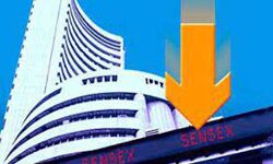 खुलते ही धड़ाम हुआ शेयर बाजार