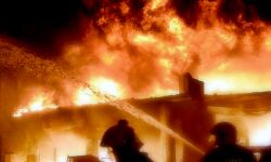 जूस फैक्ट्री में भीषण आग - 3 की मौत, 25 झुलसे